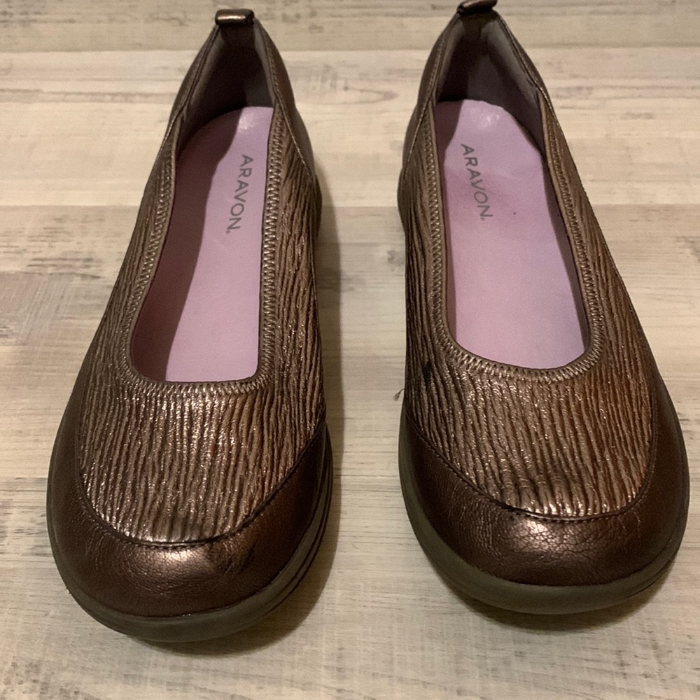 Aravon Brown Metallic Flats Size 10